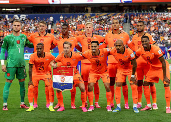 Netherlands players pose for a team photograph before the FIFA World Cup 2026 Group F match between Netherlands and Japan at Dallas Stadium on June 14, 2026 in Arlington, Texas. (Photo by Michael Steele/Getty Images)