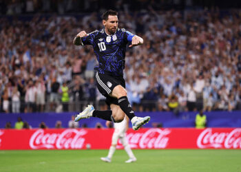 ARLINGTON, TEXAS - JUNE 27: Lionel Messi #10 of Argentina celebrates scoring his team's third goal during the FIFA World Cup 2026 Group J match between Jordan and Argentina at Dallas Stadium on June 27, 2026 in Arlington, Texas. (Photo by Ryan Pierse - FIFA/FIFA via Getty Images)