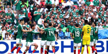 Referee Wilton Sampaio issues a red card to Cesar Montes #3 of Mexico during the FIFA World Cup 2026 Group A match between Mexico and South Africa at Mexico City Stadium on June 11, 2026 in Mexico City, Mexico. (Photo by Luke Hales/Getty Images)