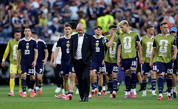 Steve Clarke, Manager of Scotland, and players show dejection after the team's 0-1 defeat in the FIFA World Cup 2026 Group C match between Scotland and Morocco at Boston Stadium on June 19, 2026 in Foxborough, Massachusetts. (Photo by Buda Mendes/Getty Images)