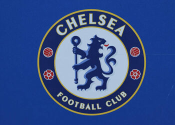 The club badge / logo of Chelsea FC is seen during the UEFA Champions League 2025/26 League Phase MD2 match between Chelsea FC and SL Benfica at Stamford Bridge on September 30, 2025 in London, England. (Photo by James Gill - Danehouse/Getty Images)