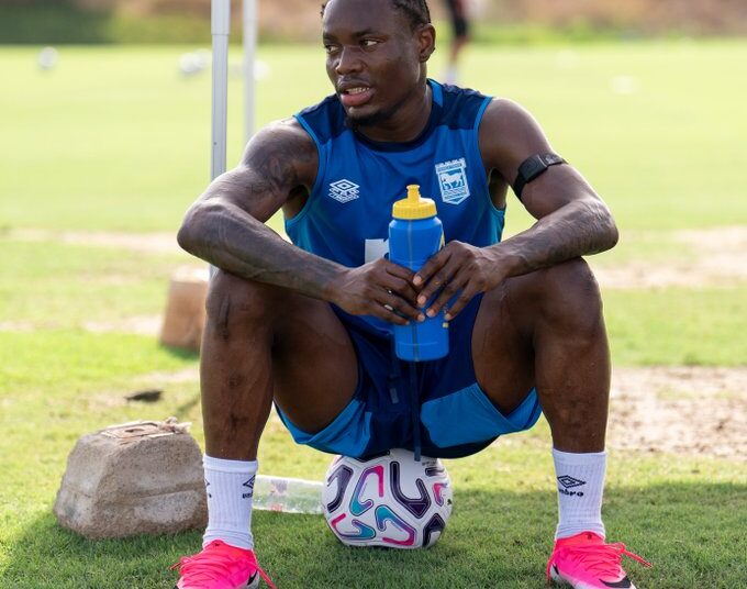 Fatawu Issahaku training after signing