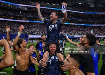 Lionel Messi #10 of Argentina and teammates celebrate after the 2-1 win during the FIFA World Cup 2026 Semi Final match between England and Argentina (Photo by Patrick Smith - FIFA/FIFA via Getty Images)