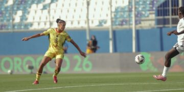 Chantelle Boye-Hlorkah with Ball