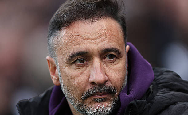 Vitor Pereira, Manager of Nottingham Forest, looks on. (Photo by James Fearn/Getty Images)