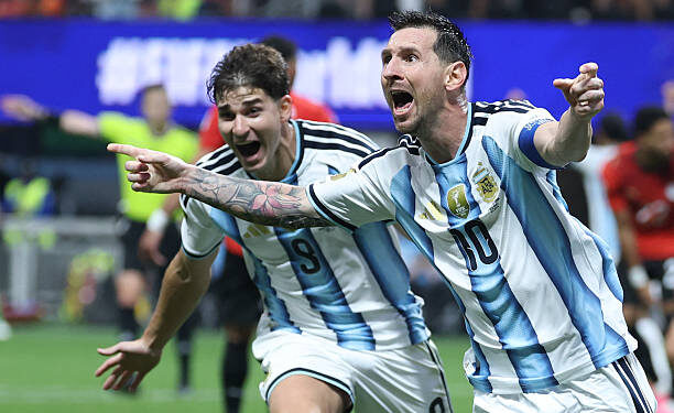 Argentina's forward #10 Lionel Messi celebrates scoring his team's second goal during the 2026 World Cup round of 16 football match between Argentina and Egypt at Atlanta Stadium in Atlanta on July 7, 2026.  (Photo by Thomas COEX / AFP via Getty Images)