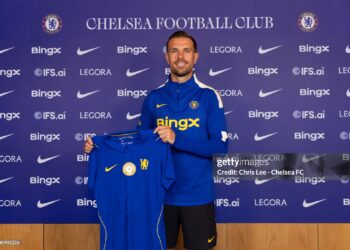 Chelsea's Jordan Henderson poses for photos at Chelsea (Photo by Chris Lee - Chelsea FC/Chelsea FC)