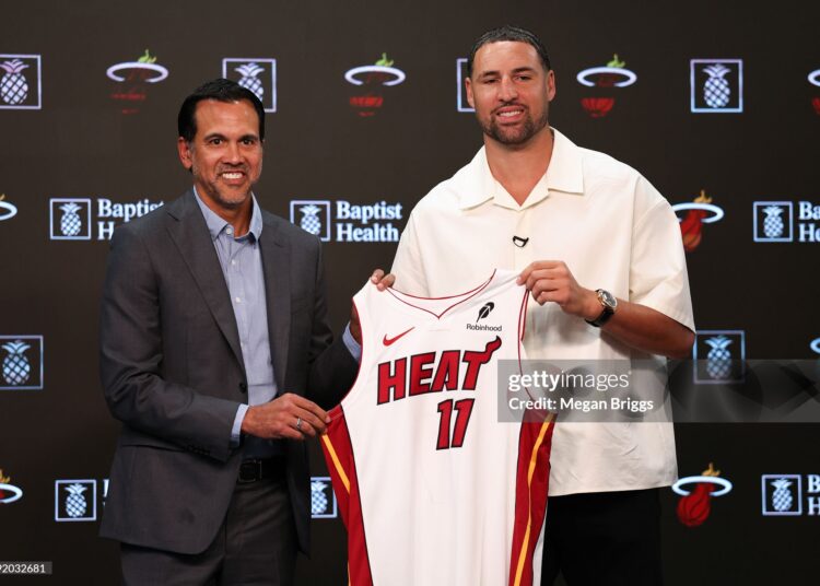 Head coach Erik Spoelstra and Klay Thompson #11 of the Miami pose for a photo during an introductory press conference (Photo by Megan Briggs/Getty Images)