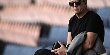 Father of Barcelona's player Lionel Messi, Jorge Horacio Messi, attends a training session of Barcelona at the Parc des Princes stadium in Paris on April 14, 2015, on the eve of the UEFA Champions League quarter final first leg football match Paris against Barcelona.  AFP PHOTO / FRANCK FIFE (Photo by FRANCK FIFE / AFP via Getty Images)