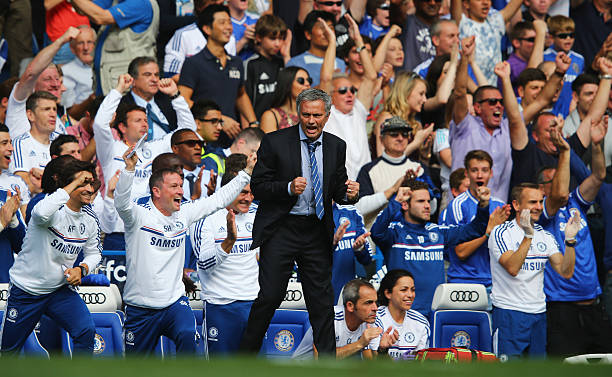 Chelsea manager Jose Mourinho celebrates Frank Lampard's goal during the Barclays Premier League match between Chelsea and Hull City at Stamford Bridge on August 18, 2013 in London, England. (Photo by Clive Mason/Getty Images)