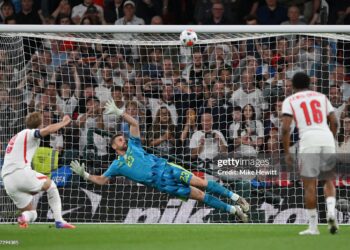 Harry Kane of England shoots and misses a penalty kick during the UEFA Nations League 2026/27 group phase match between England and Spain (Photo by Mike Hewitt/Getty Images)