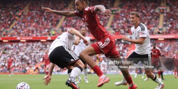 Bradley Barcola of Liverpool battles with David Affengruber of Fulham (L) and Timothy Castagne  (Photo by Simon Stacpoole/Offside/Offside via Getty Images)