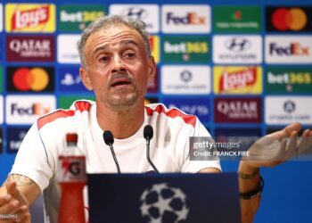 PSG's Spanish headcoach Luis Enrique (Photo by FRANCK FIFE / AFP via Getty Images)