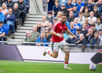 Luke Shaw of Manchester United in action during the Premier League 2026/27 match between Everton and Manchester United (Photo by Ash Donelon/Manchester United via Getty Images)