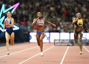 (L-R) Amy Hunt of Team Great Britain, Melissa Jefferson-Wooden of Team United States, and Ashanti Moore of Team Jamaica, compete in the Women's 200m Final on Day 3 of the World Athletics Ultimate Championship (Photo by Matthias Hangst/Getty Images)