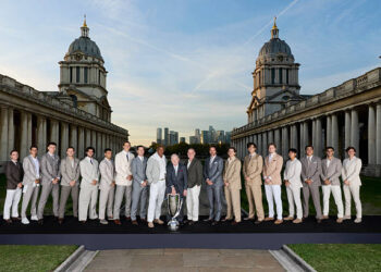 LONDON, ENGLAND - SEPTEMBER 23: (L-R) Arthur Fery of Team Europe, Rafael Jodar of Team Europe, Jakub Mensik of Team Europe, Casper Ruud of Team Europe, Carlos Alcaraz of Team Europe, Flavio Cobolli of Team Europe, Alexander Zverev of Team Europe, Tim Henman, Vice Captain of Team Europe, Yannick Noah, Captain of Team Europe, Rod Laver, Andre Agassi, Captain of Team World, Patrick Rafter, Vice Captain of Team World, Alex de Minaur of Team World, Taylor Fritz of Team World, Alexander Bublik of Team World, Learner Tien of Team World, Brandon Nakashima of Team World, Francisco Cerundolo of Team World and Ignacio Buse of Team World pose for a photograph at the Old Royal Naval College in Greenwich ahead of Laver Cup 2026 at The O2 on September 23, 2026 in London, England. (Photo by Clive Brunskill/Getty Images for Laver Cup)