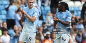 Erling Haaland and Antoine Semenyo of Manchester City applaud fans during the Premier League match against Coventry City at Etihad Stadium in Manchester, United Kingdom, on September 5, 2026. (Photo by Mark Cosgrove/News Images/NurPhoto via Getty Images)