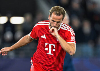 Bayern Munich's English forward #09 Harry Kane celebrates the 2-2 goal during the UEFA Champions League football match between Viking FK and FC Bayern Munich in Stavanger, Norway on October 13, 2026. (Photo by Carina Johansen / NTB / AFP via Getty Images) / Norway OUT