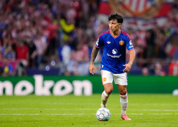 Lisandro Martinez centre-back of Manchester United and Argentina during the UEFA Champions League 2026/27 League Phase MD2 match between Atletico de Madrid and Manchester United at Estadio Metropolitano on October 13, 2026 in Madrid, Spain. (Photo by Jose Breton/Pics Action/NurPhoto via Getty Images)