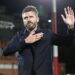 COMO, ITALY - OCTOBER 21: Michael Carrick, Manager of Manchester United, reacts towards the fans after the team's defeat in the UEFA Champions League 2026/27 League Phase MD3 match between Como 1907 and Manchester United at Giuseppe Sinigaglia Stadium on October 21, 2026 in Como, Italy. (Photo by Marco Luzzani/Getty Images)
